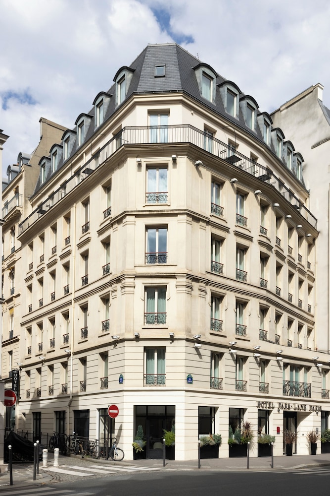 PARK LANE(Formerly the ROCHAMBEAU) 2/60