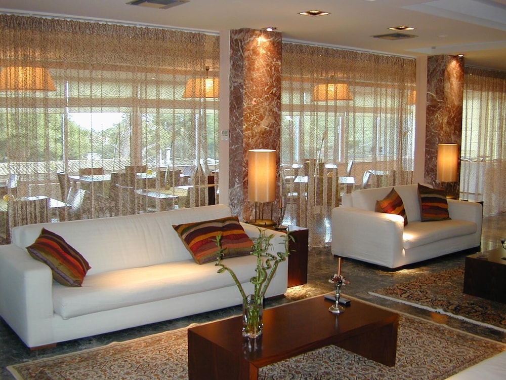 Myrto Hotel 65/90
