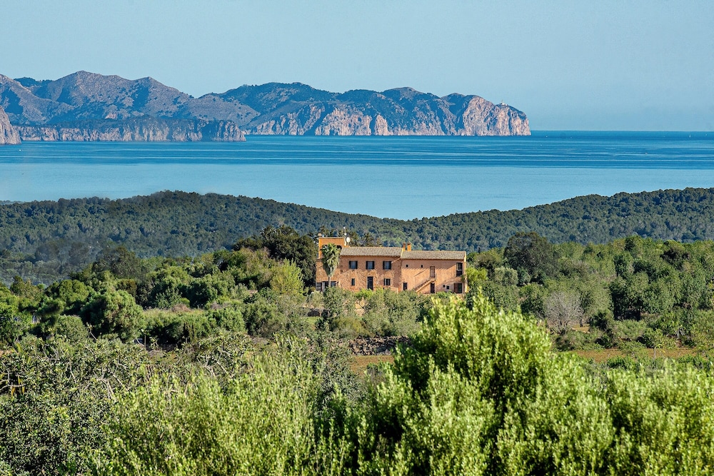 Finca Sos Ferres D'en Morey 44/50