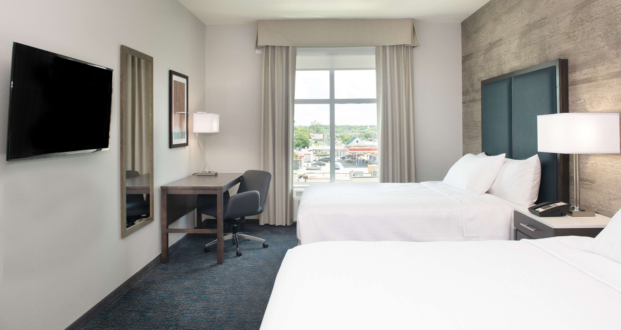 SUITE, 2 QUEEN BEDS, ACCESSIBLE