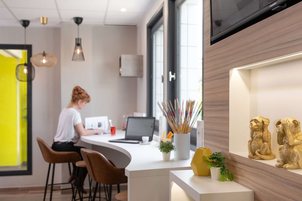 Hotel Kyriad Saint Etienne Centre 5/70