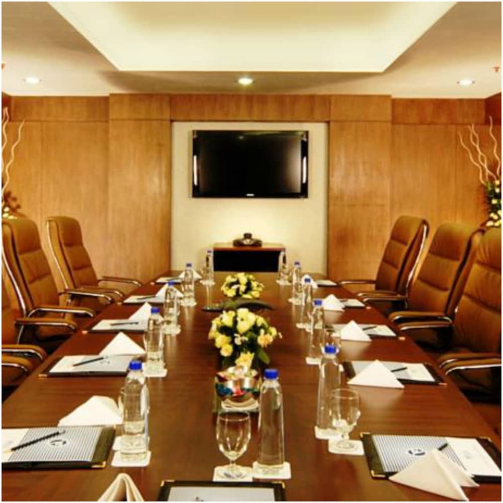 Fortune Sector 27, Noida - Member ITC Hotels Group 41/49