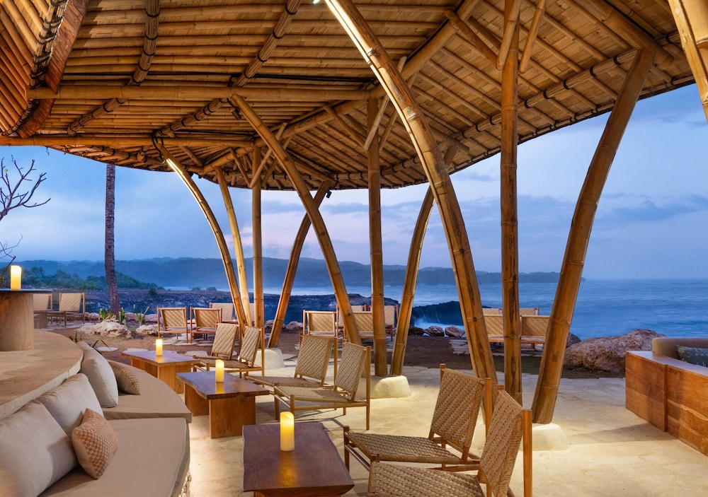 ARNA Suites and Ocean Lounge 22/46