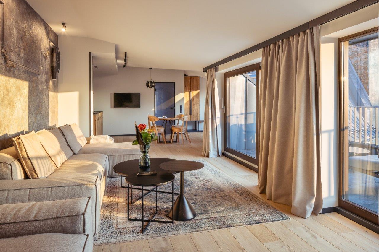 Nomadic Urban Premium Suites 32/50