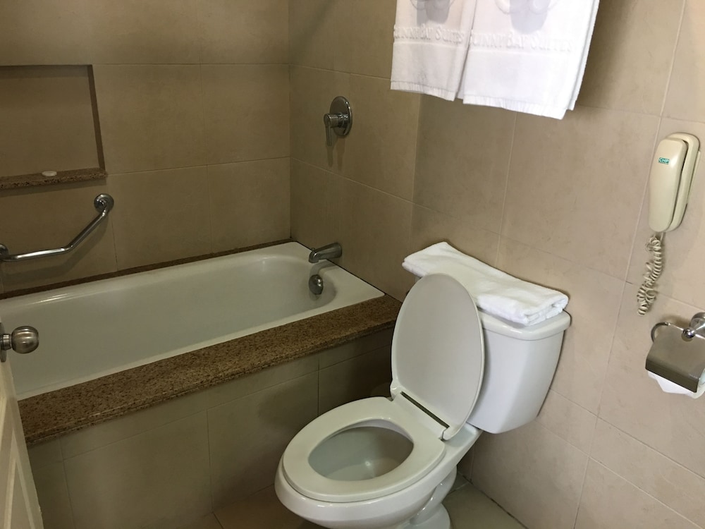 Sunny Bay Suites 30/33