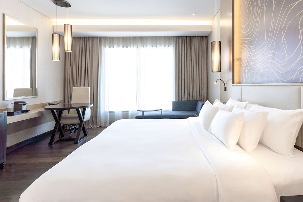 Radisson Collection Muscat, Hormuz Grand 21/70