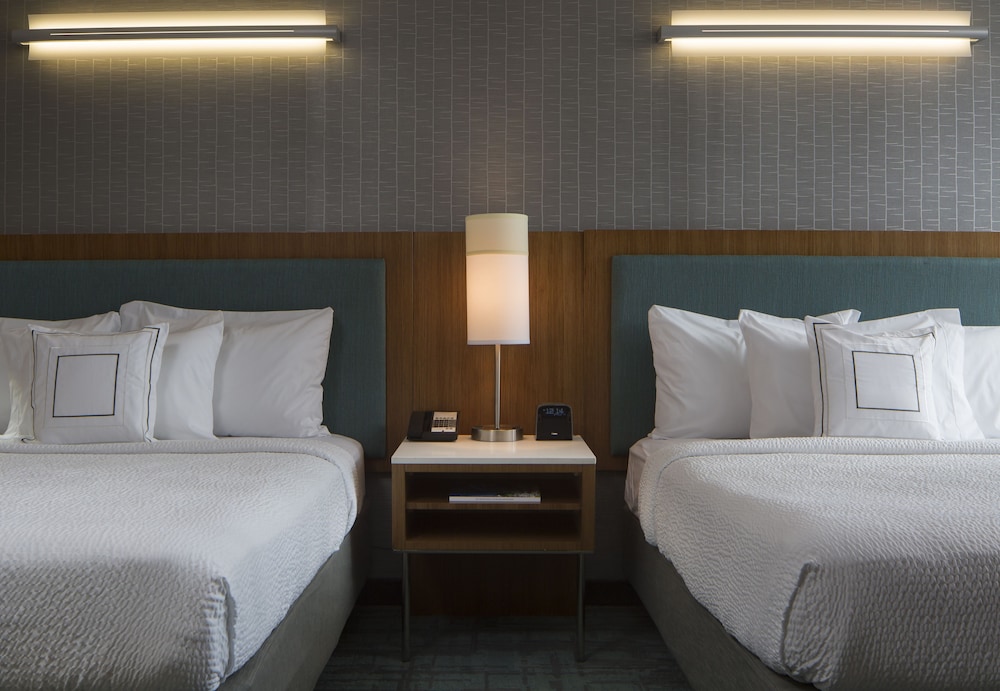 STUDIO, MULTIPLE BEDS, ACCESSIBLE