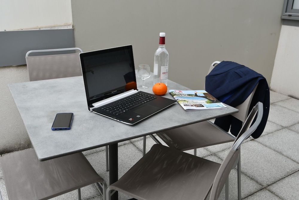 Appart-hotel Mer & Golf City Bordeaux Bassins A Flot 44/60