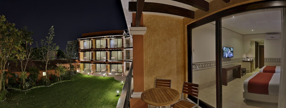 Hosteria Las Quintas Hotel and Spa 12/69