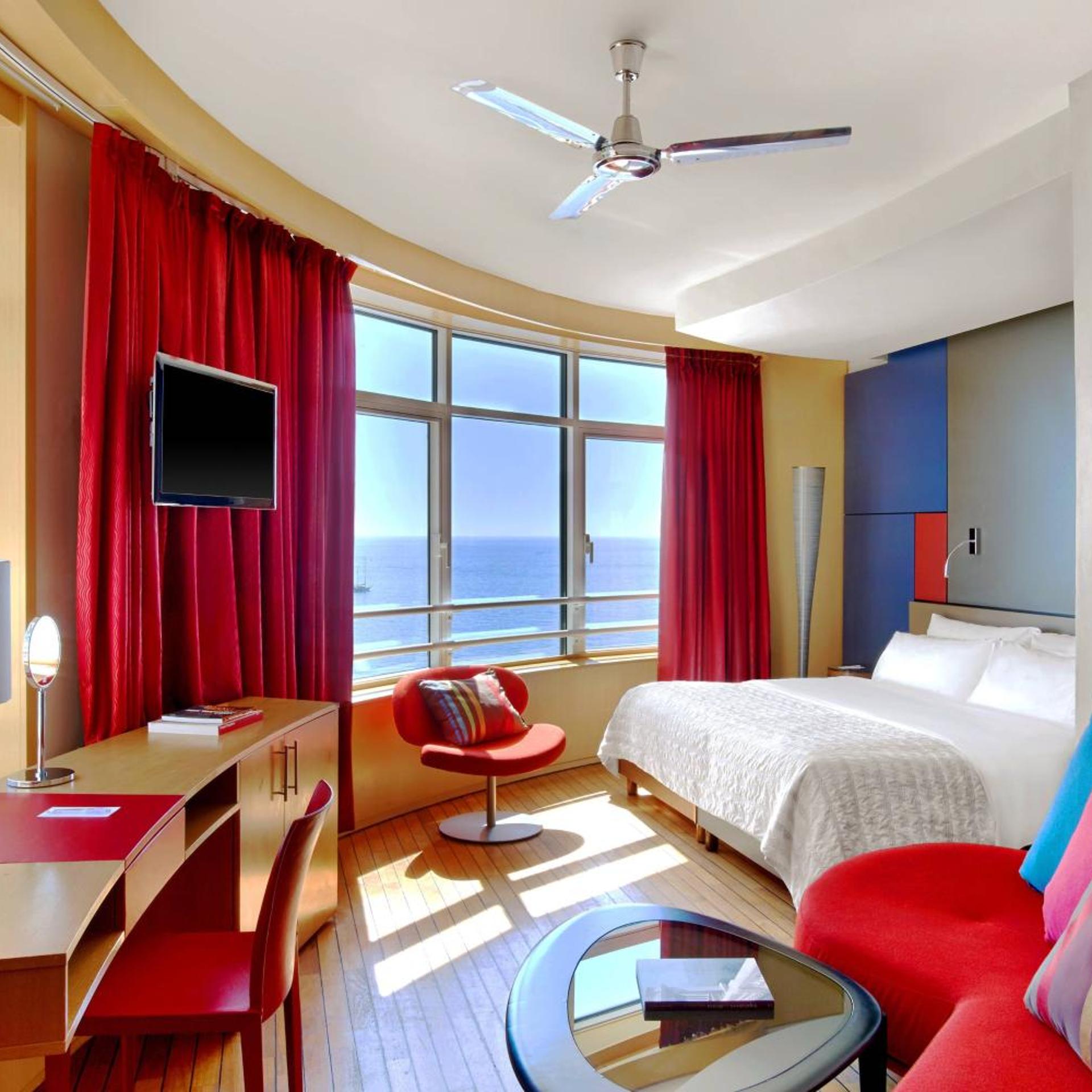 Design, Guest Room, King Bed, Sea View, Crystal Tower