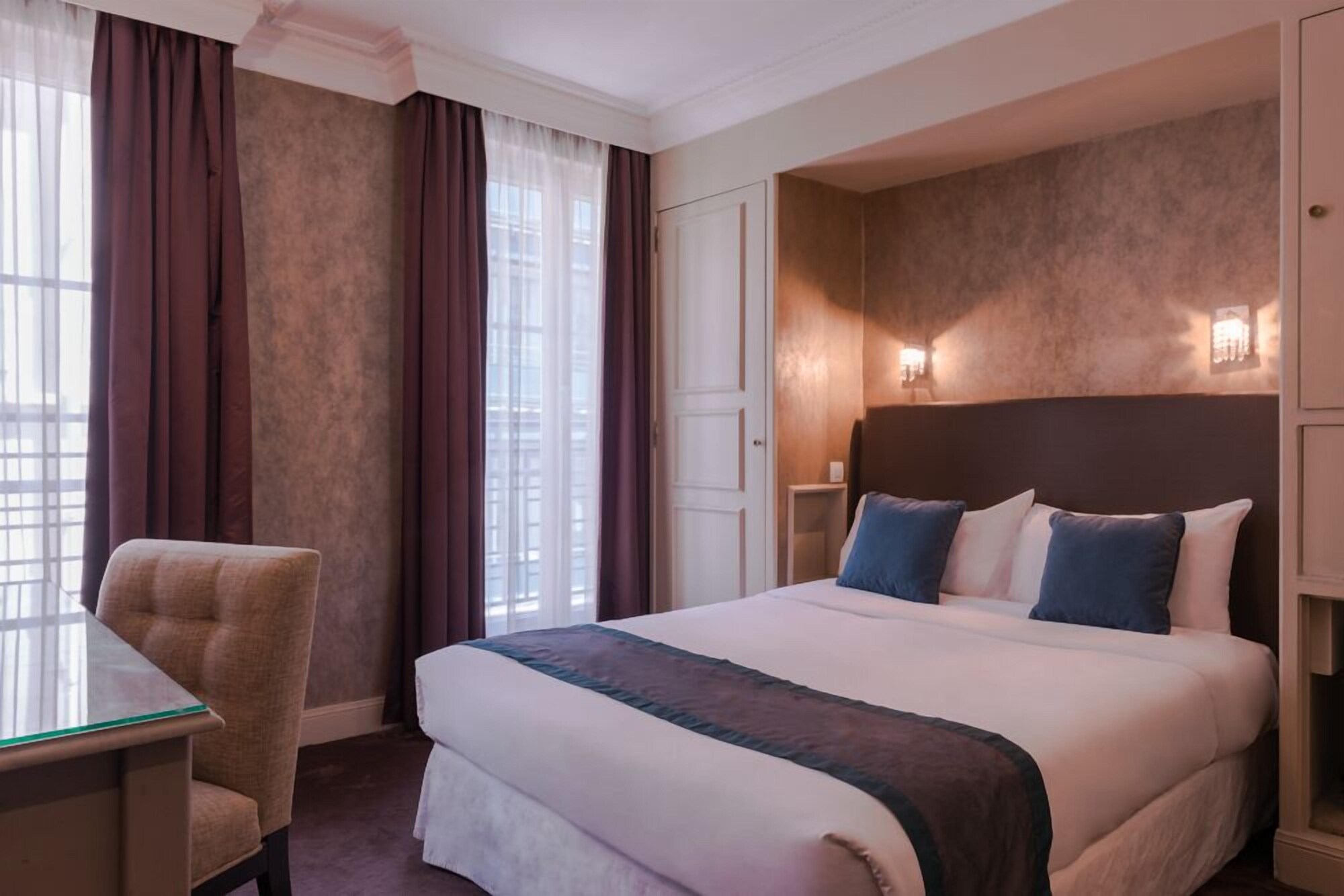 STANDARD, DOUBLE BED