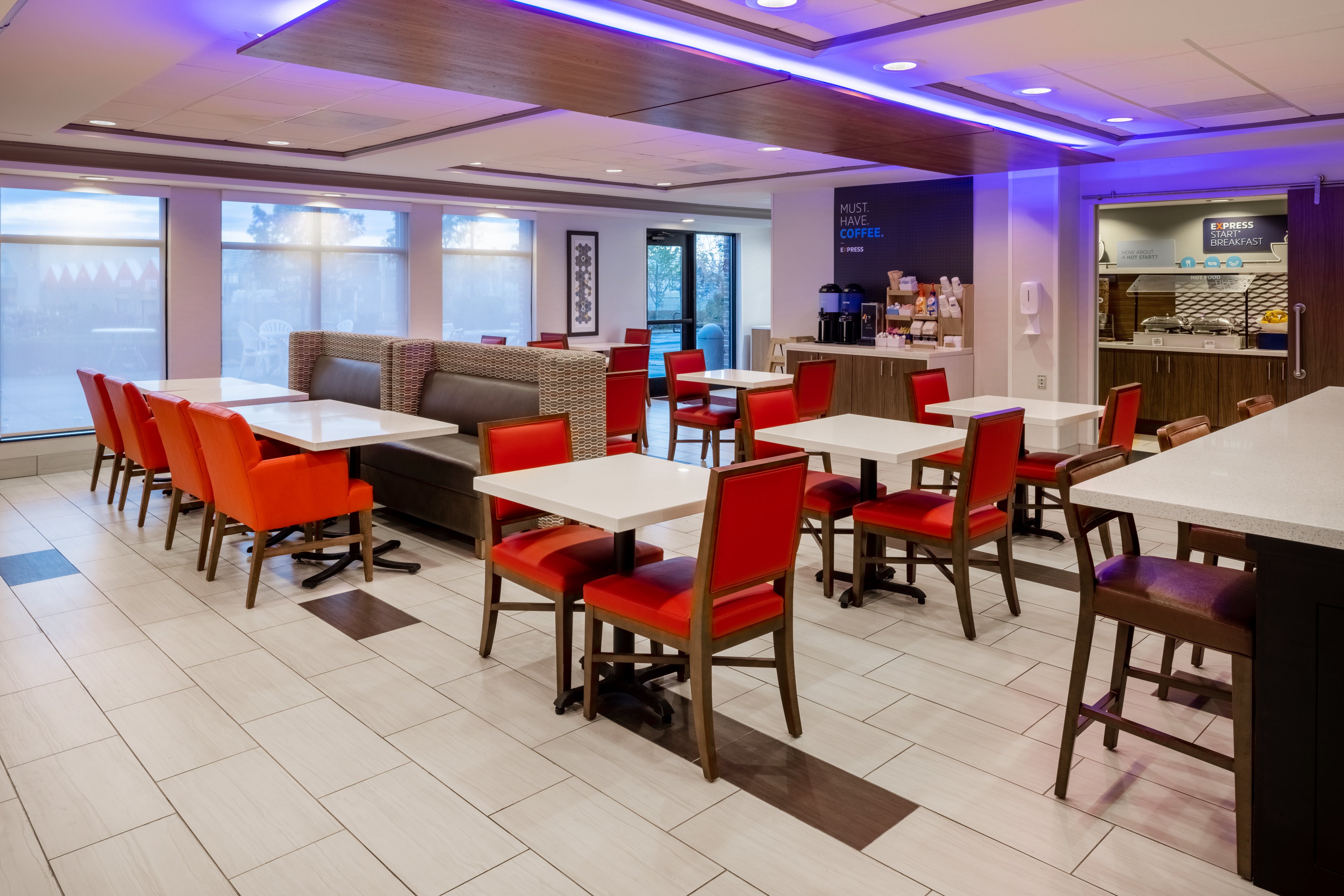 Holiday Inn Express Coventry S West Warwick Area 13/18