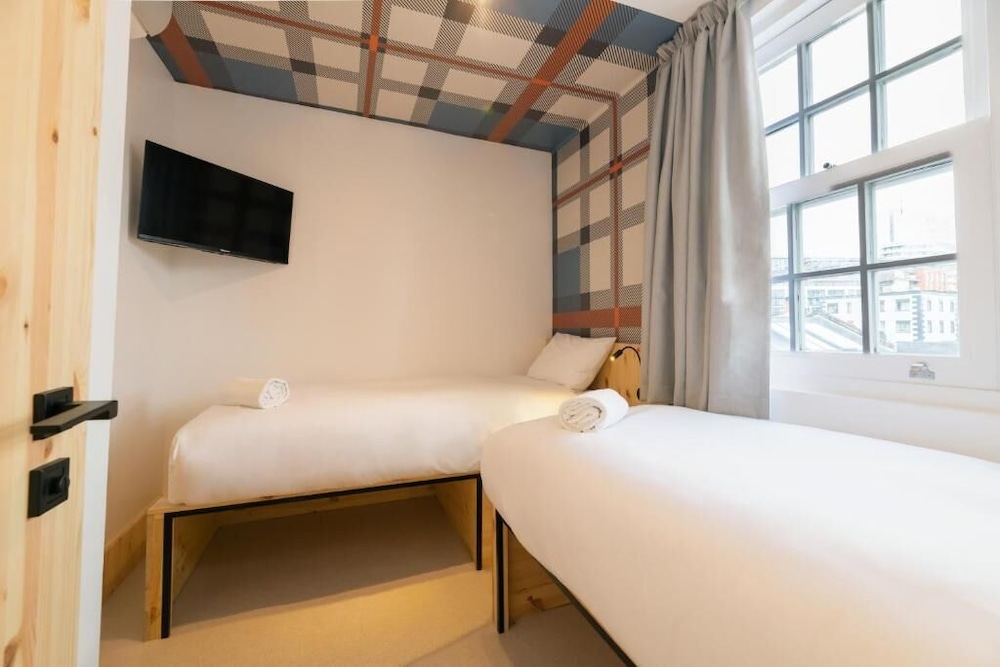 easyHotel Paddington 13/39
