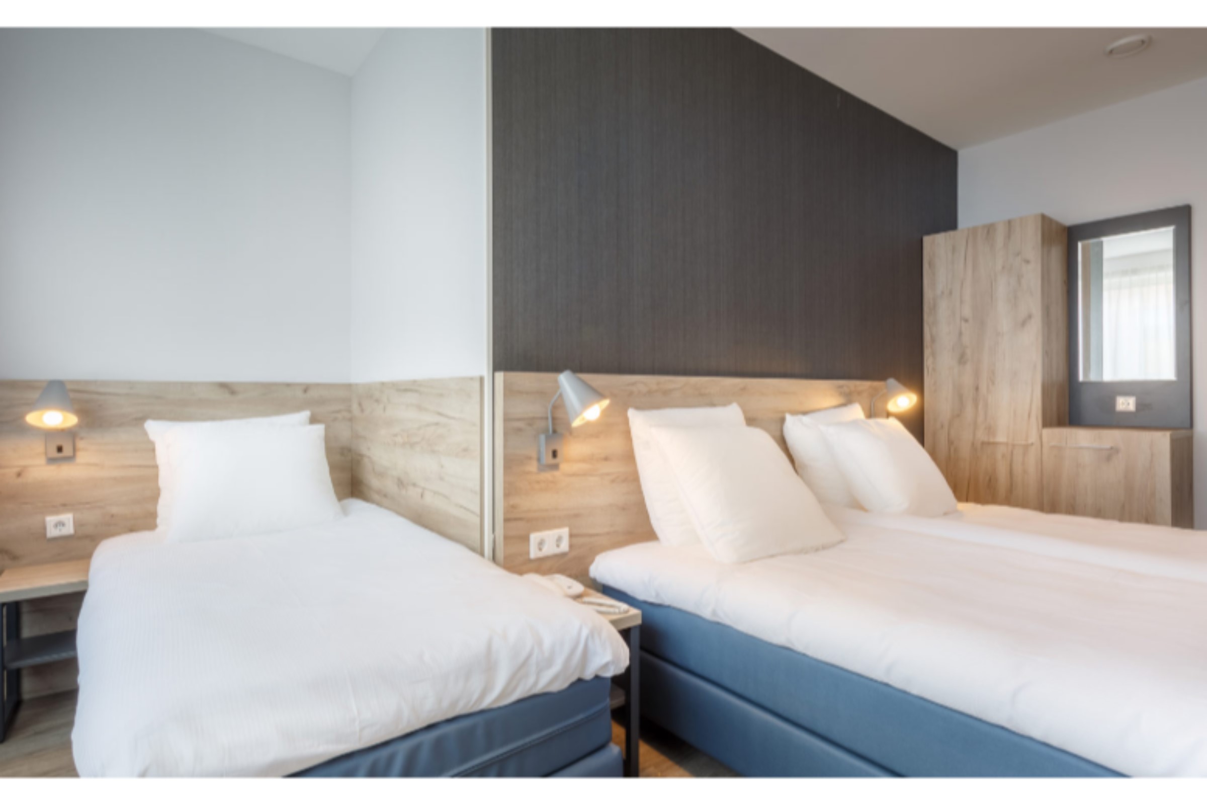 Room, Triple
