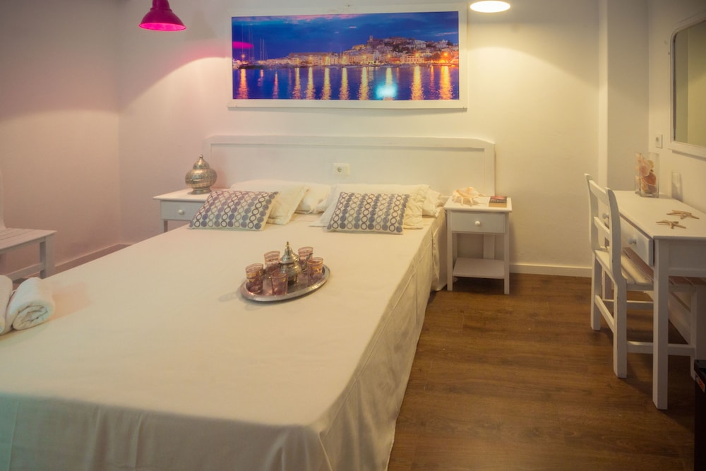 Hostal Sunset Ibiza 40/64