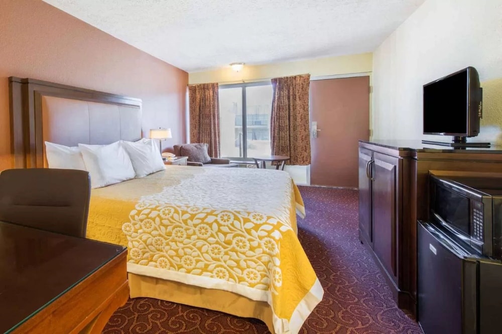 KNIGHTS INN FRANKFORT 12/24
