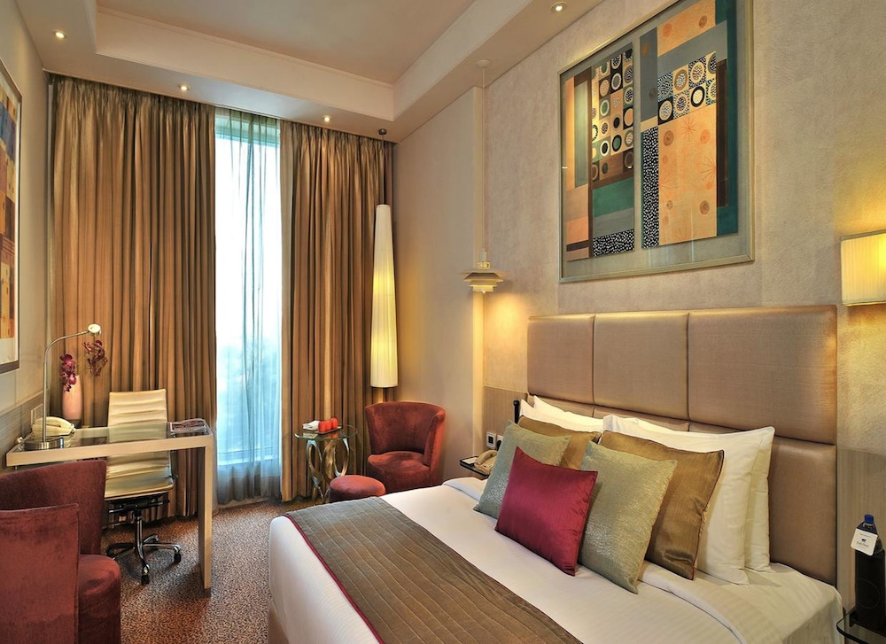Park Plaza Faridabad. 15/64
