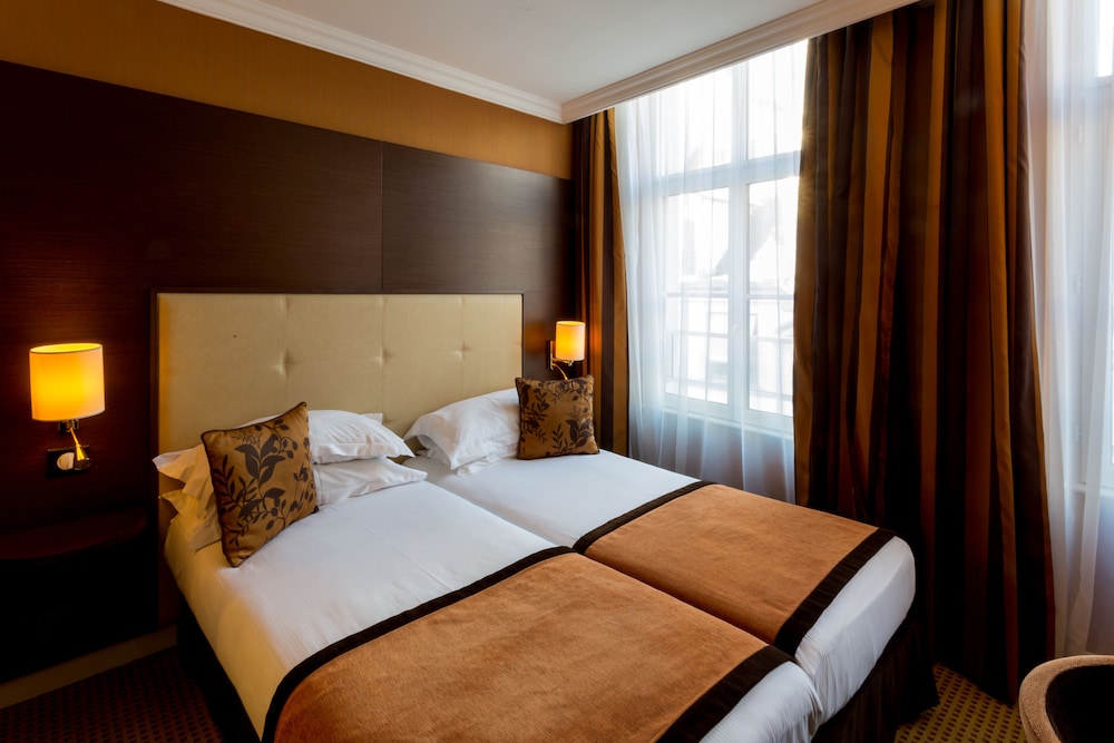 Hotel Saint Honore 13/35
