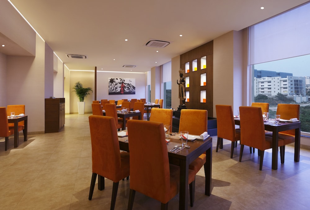 Lemon Tree Hotel Gachibowli Hyderabad 55/64