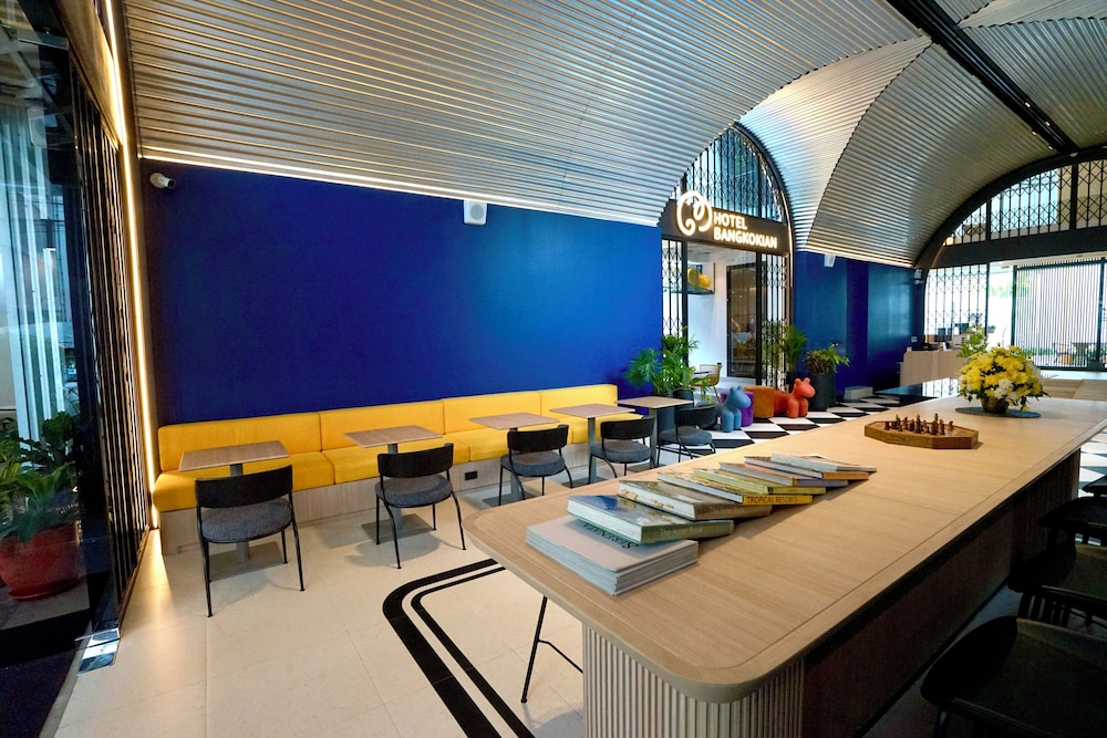 Hotel Bangkokian 50/50
