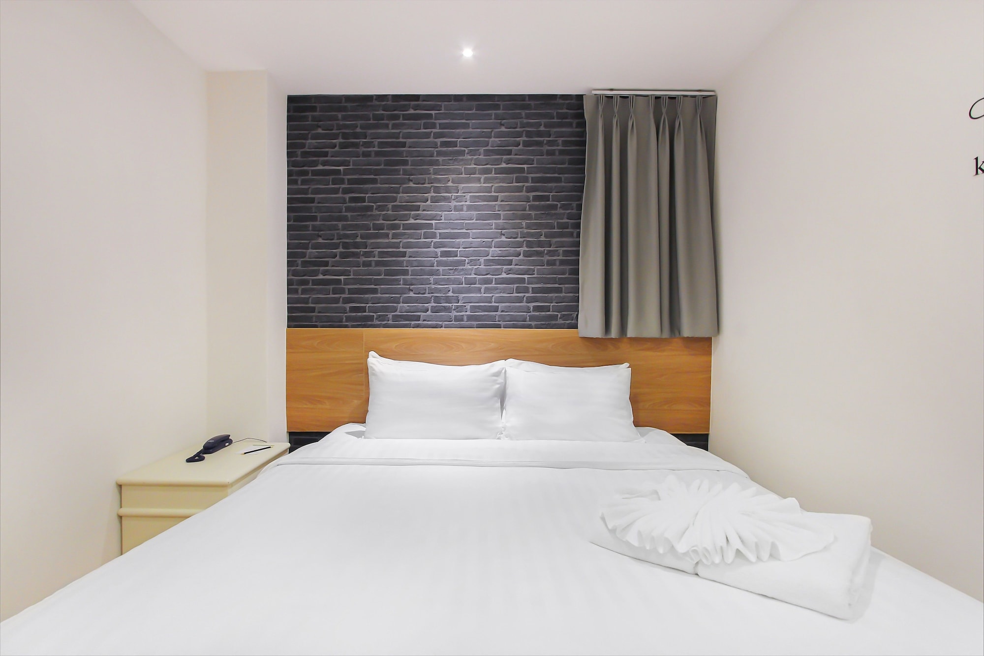 STANDARD, DOUBLE BED, NO WINDOW