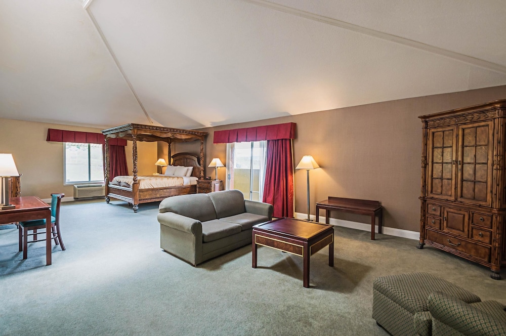 Quality Inn & Suites Frostburg-Cumberland 39/58