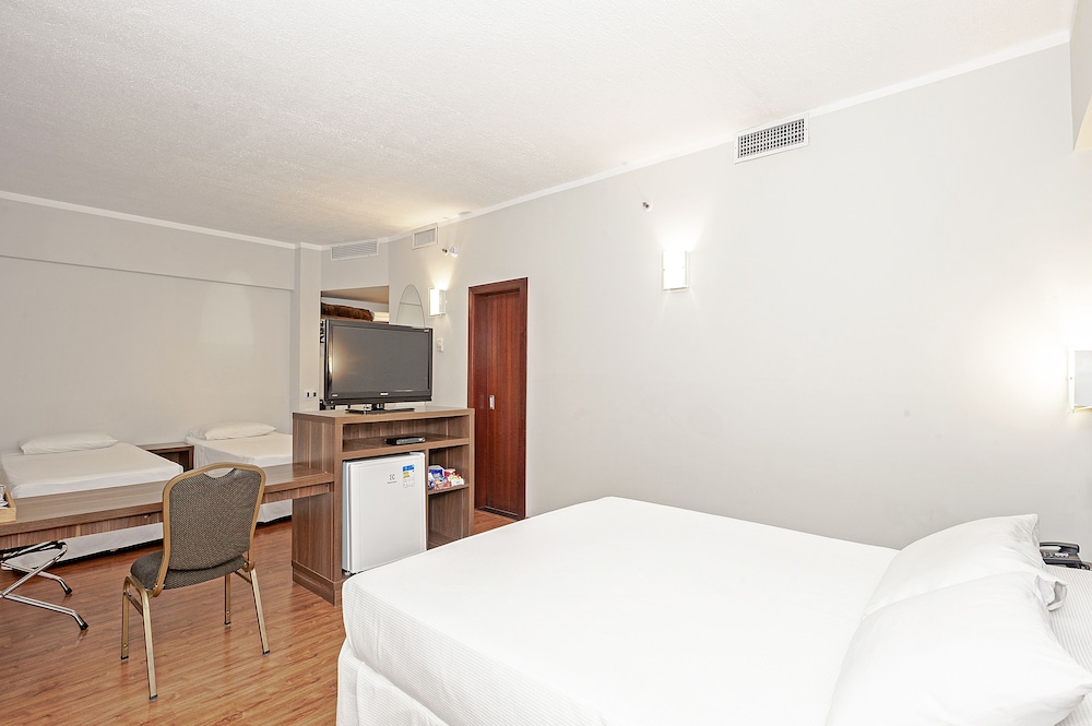 Firenze Business Hotel (ex Slaviero Essential Palhoca Viacatarina) 16/63