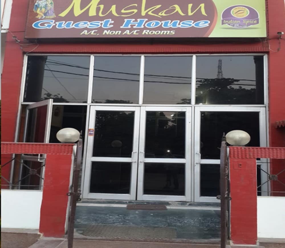 Muskan Hotel 3/48