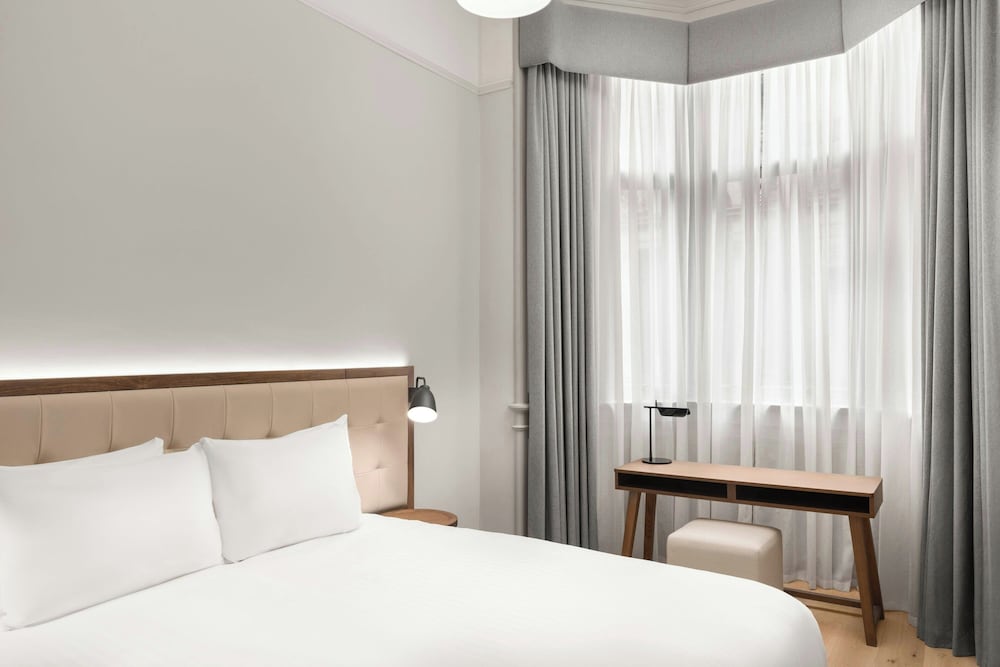 AC Hotel by Marriott Glasgow 10/50
