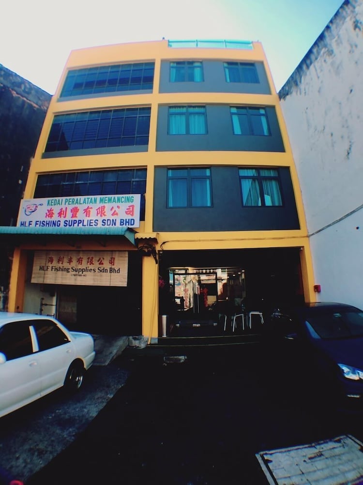 B Street Hotel 2/52
