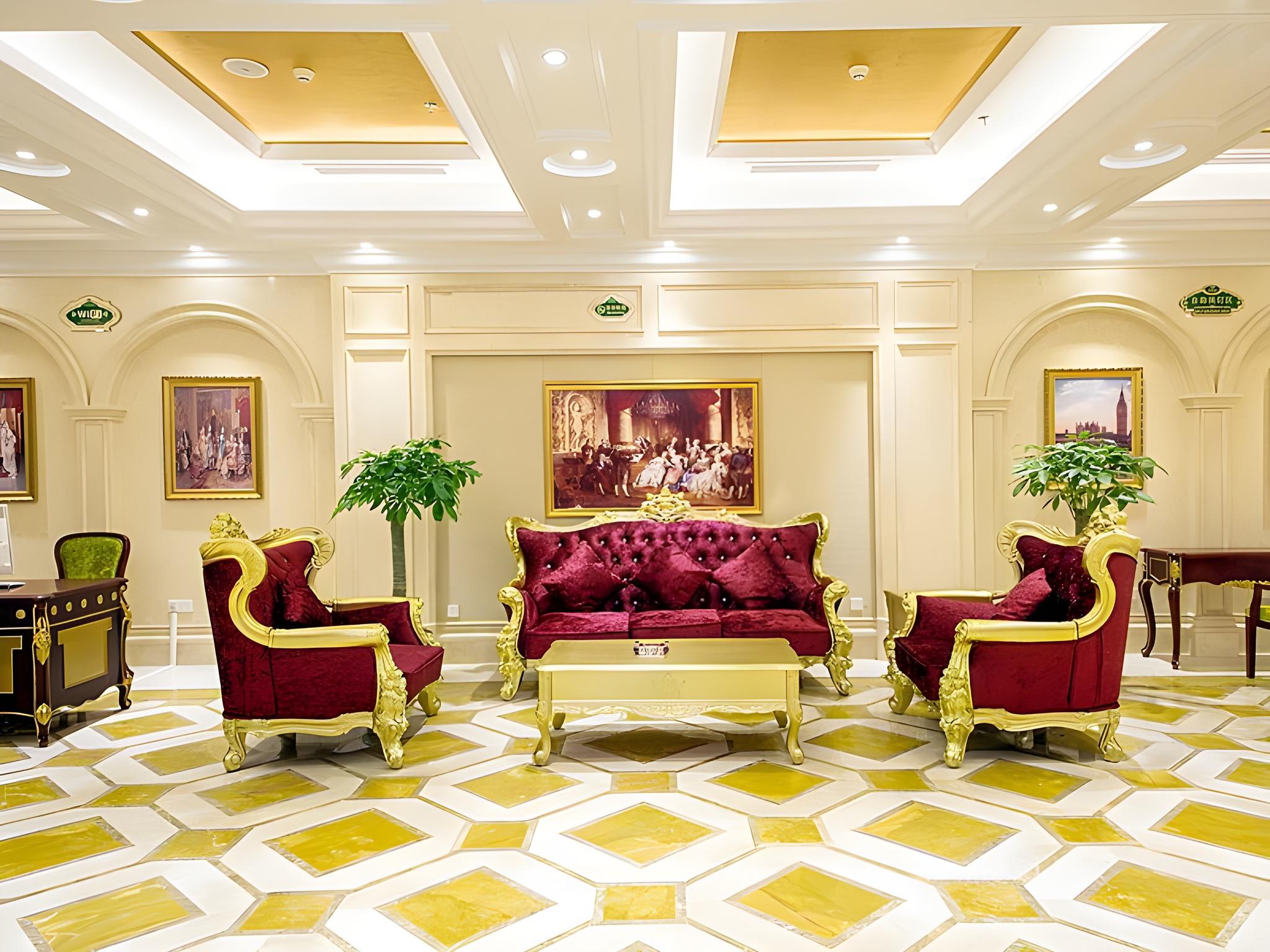 Vienna Hotel (Guilin Wanfu Square) 34/45