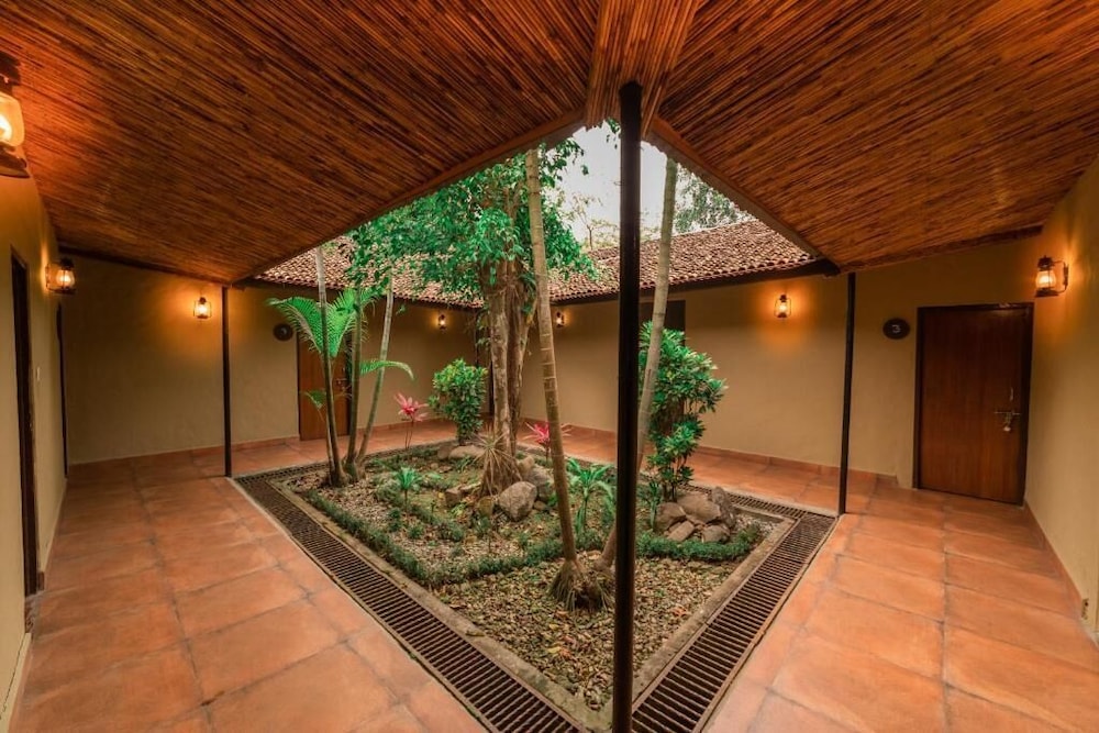 Green Mansions Jungle Resort 39/70