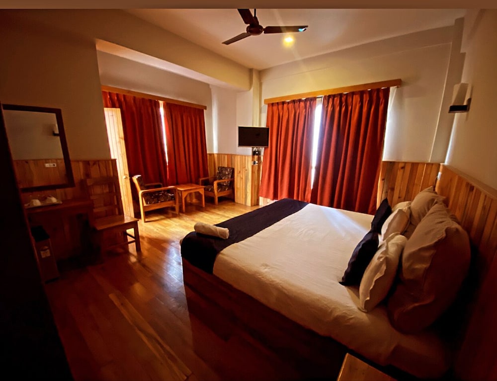Khamsum Inn 10/47