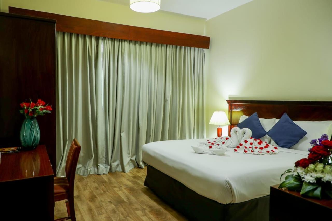 غرفة ديلوكس بسرير كينج بإطلالة على البحر بشرفة، Mermaid Beach Hotel 9/10