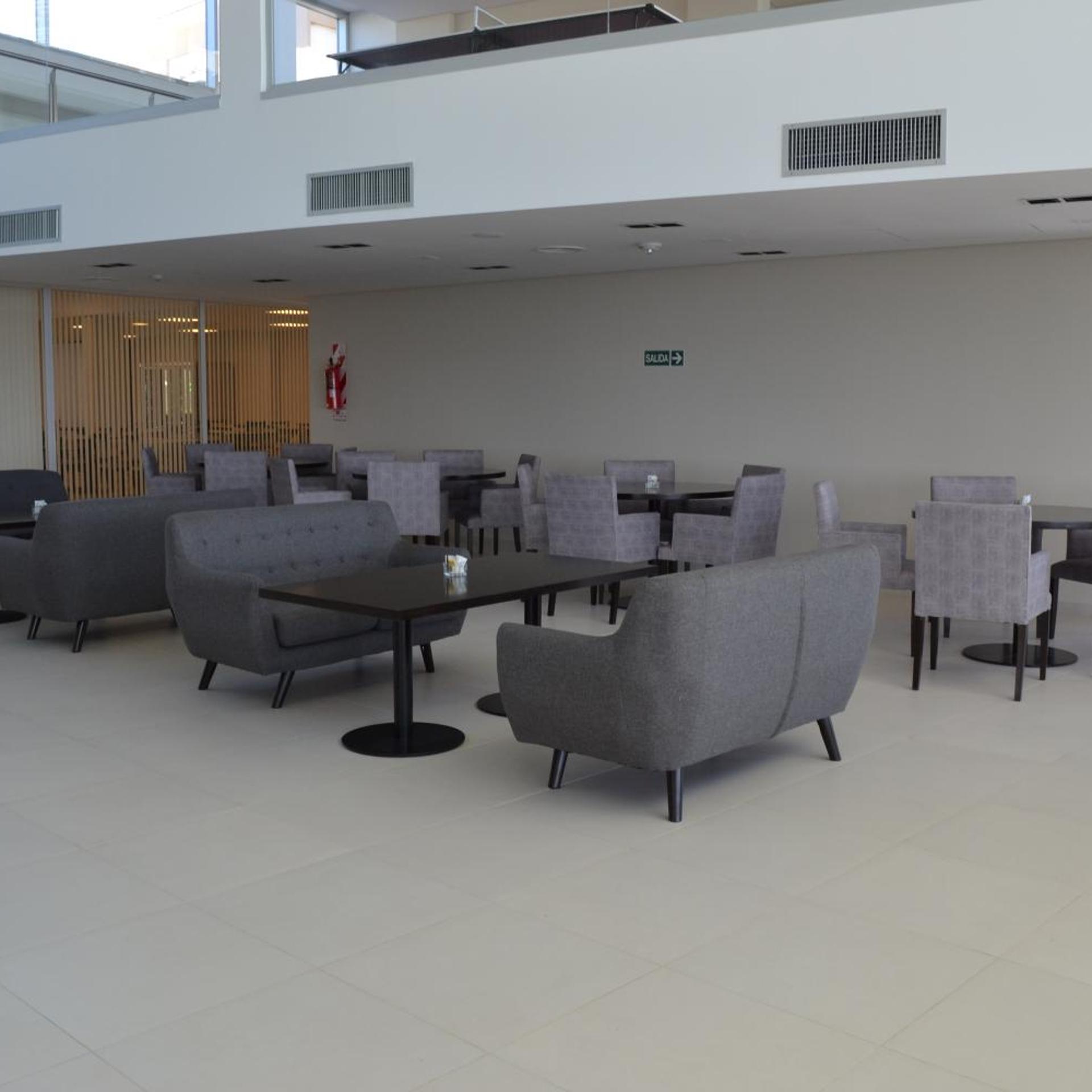 Hotel Oscar Lescano 33/50