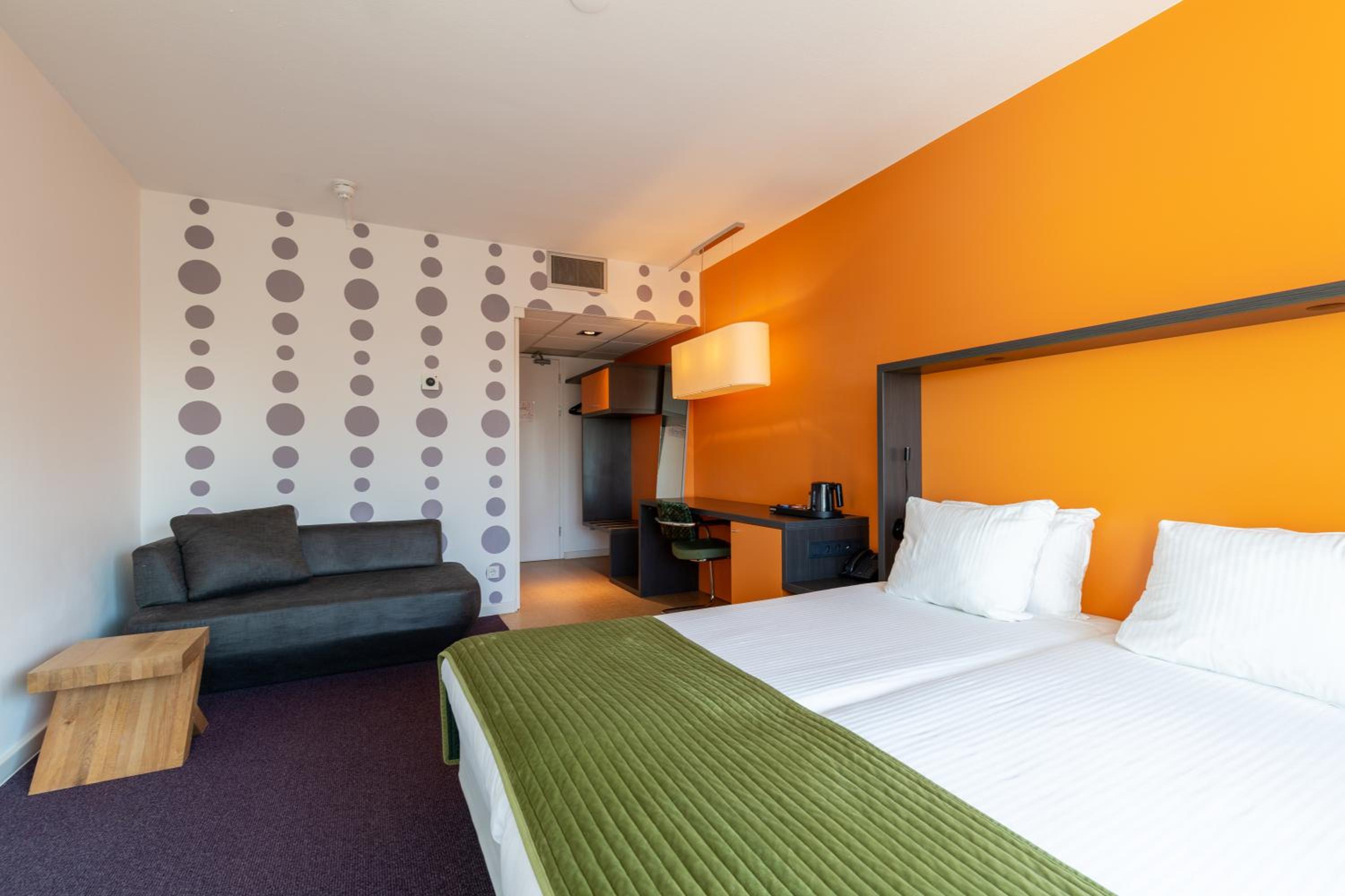 Comfort, Twin Beds, Water Front