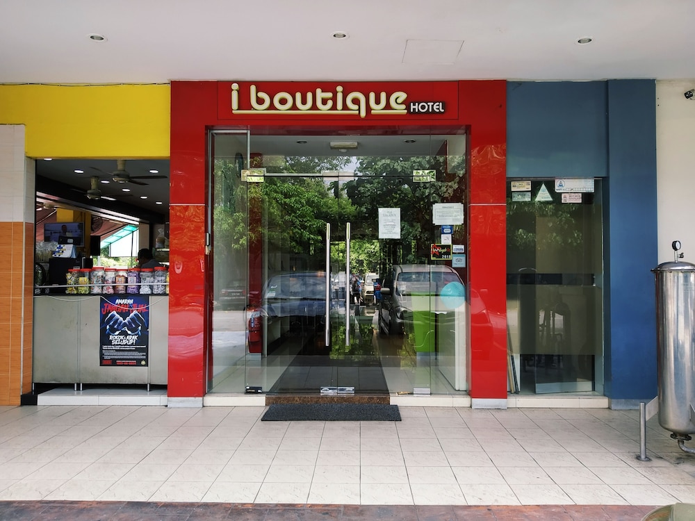 スーパー OYO 331 アイ ブティック ホテル 写真2