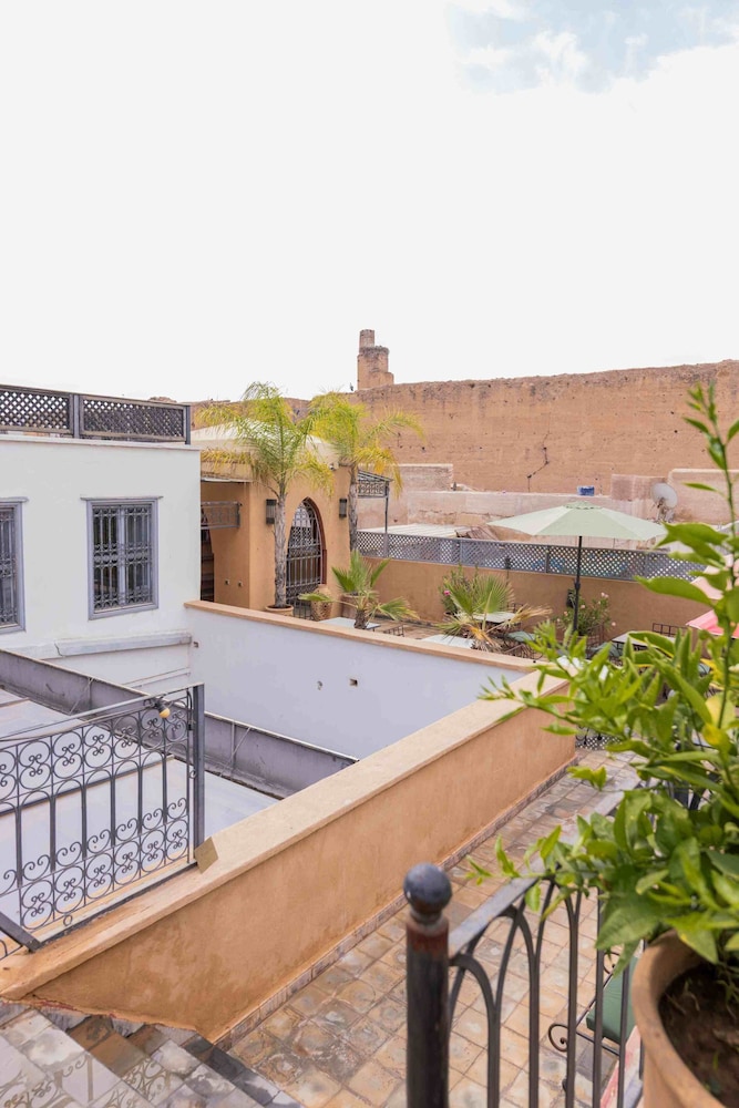 Riad Alegria 72/78