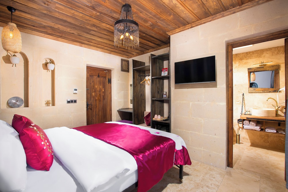 Alika Castle House 7/39