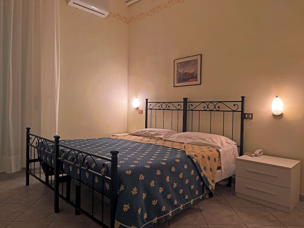 Albergo Golfo 9/31