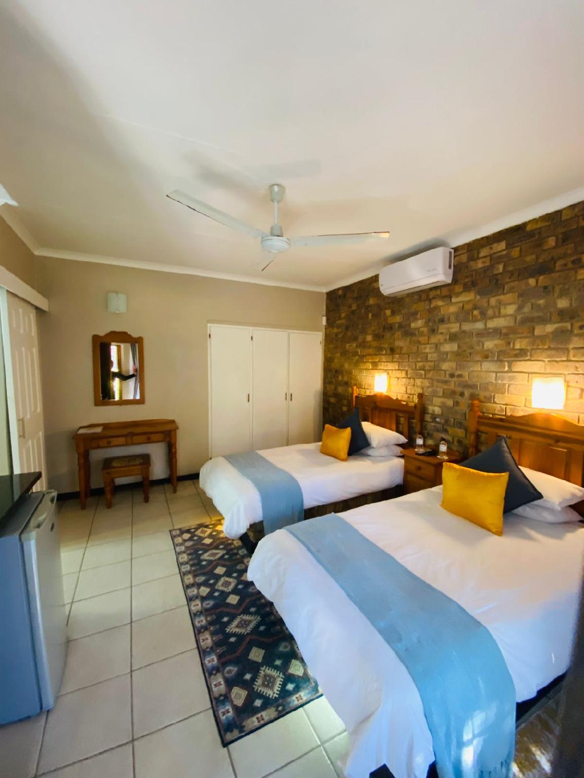 Semi Room, Standard, Twin Beds, 2 Semi Double Beds
