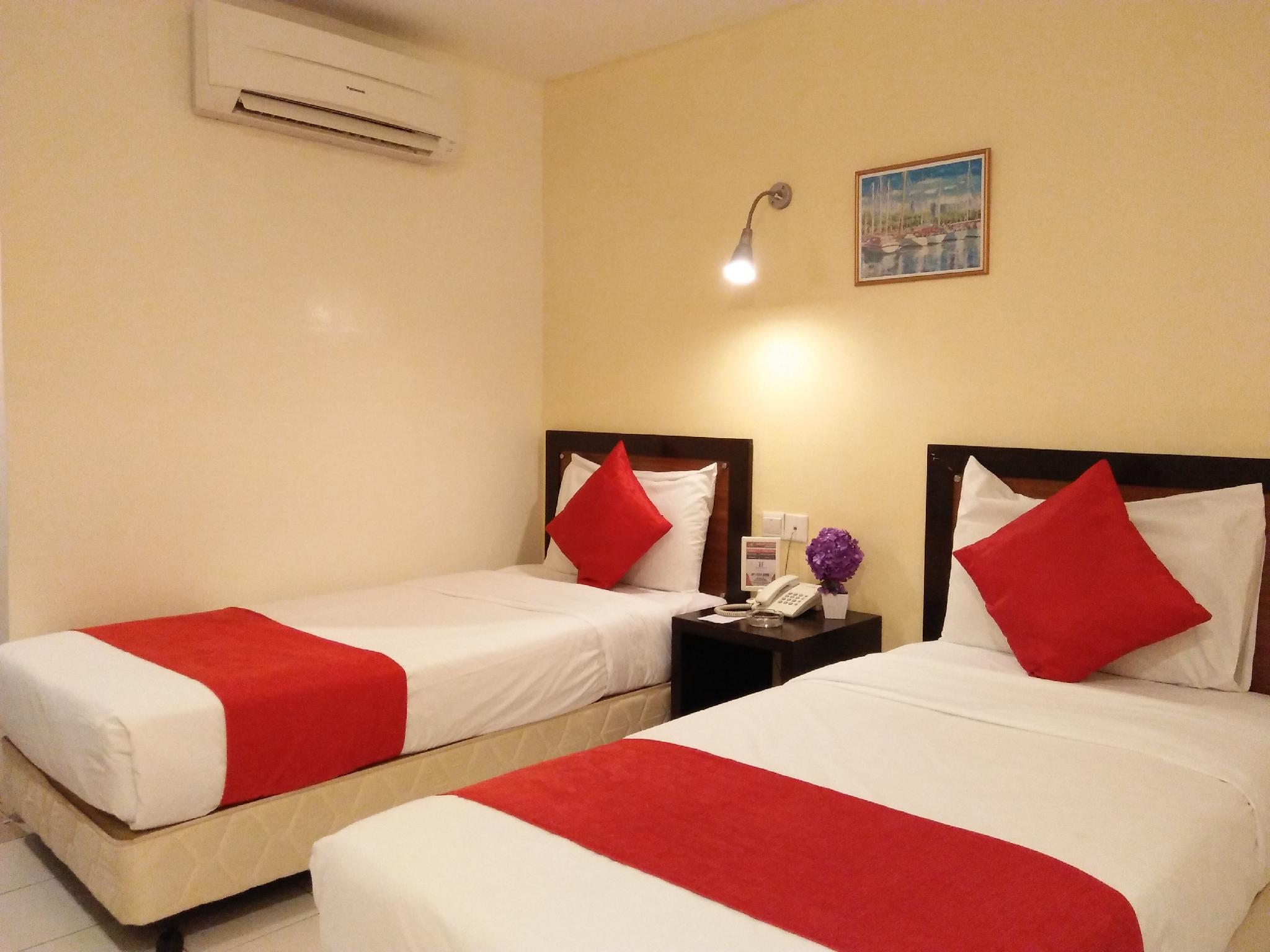 Superior, Twin Beds, No Window
