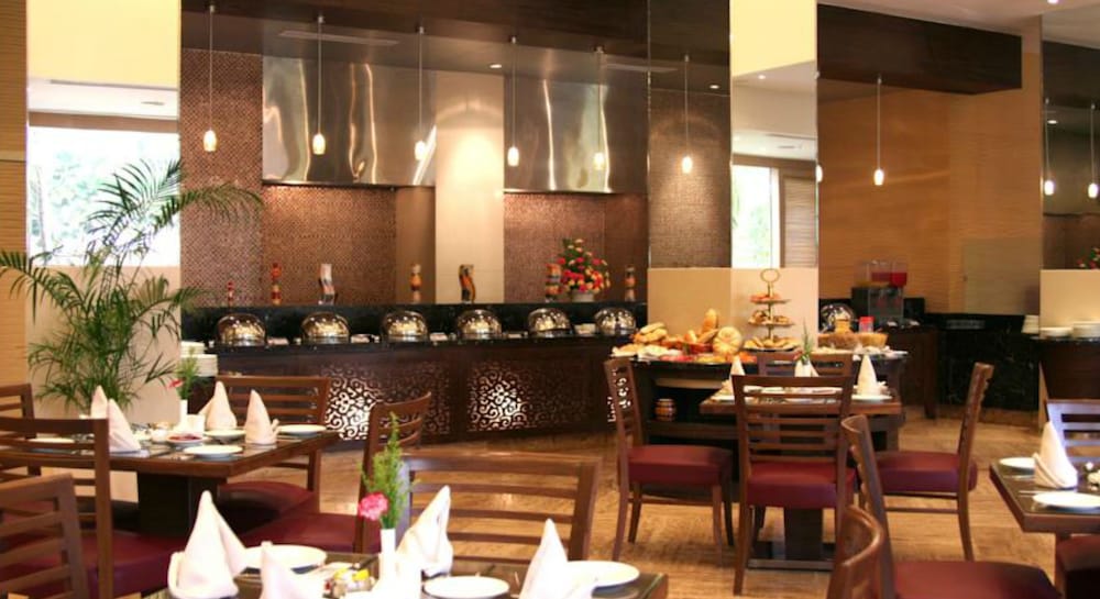 The Retreat Hotel And Convention Centre 32/50