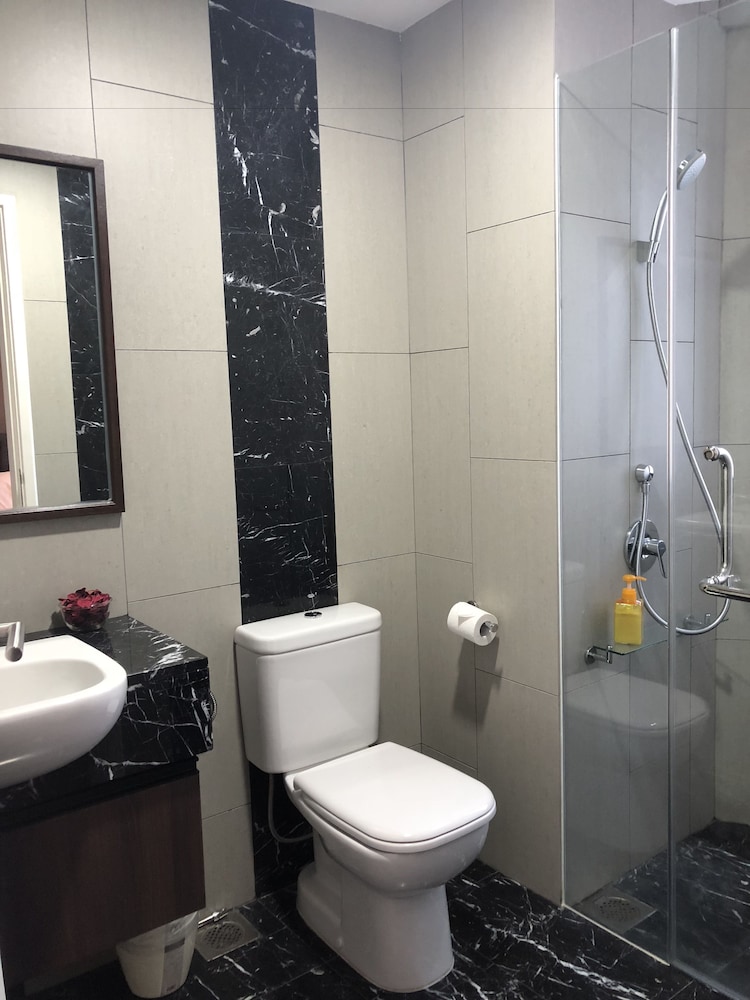 The Landmark Studio Suite 46/50