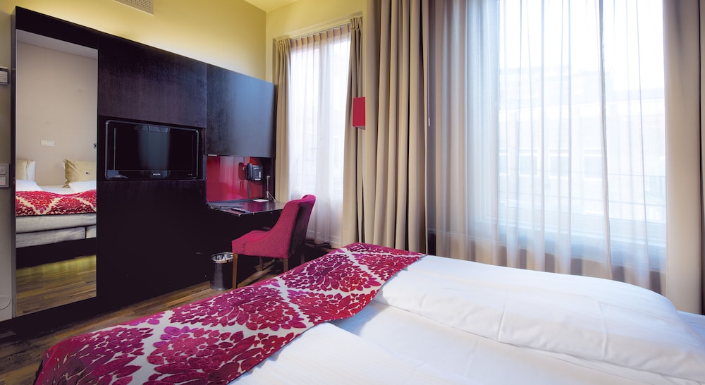Home Hotel Folketeateret 11/39