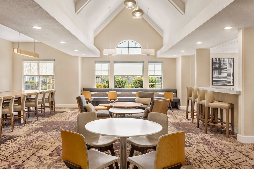 Residence Inn Roseville 31/36