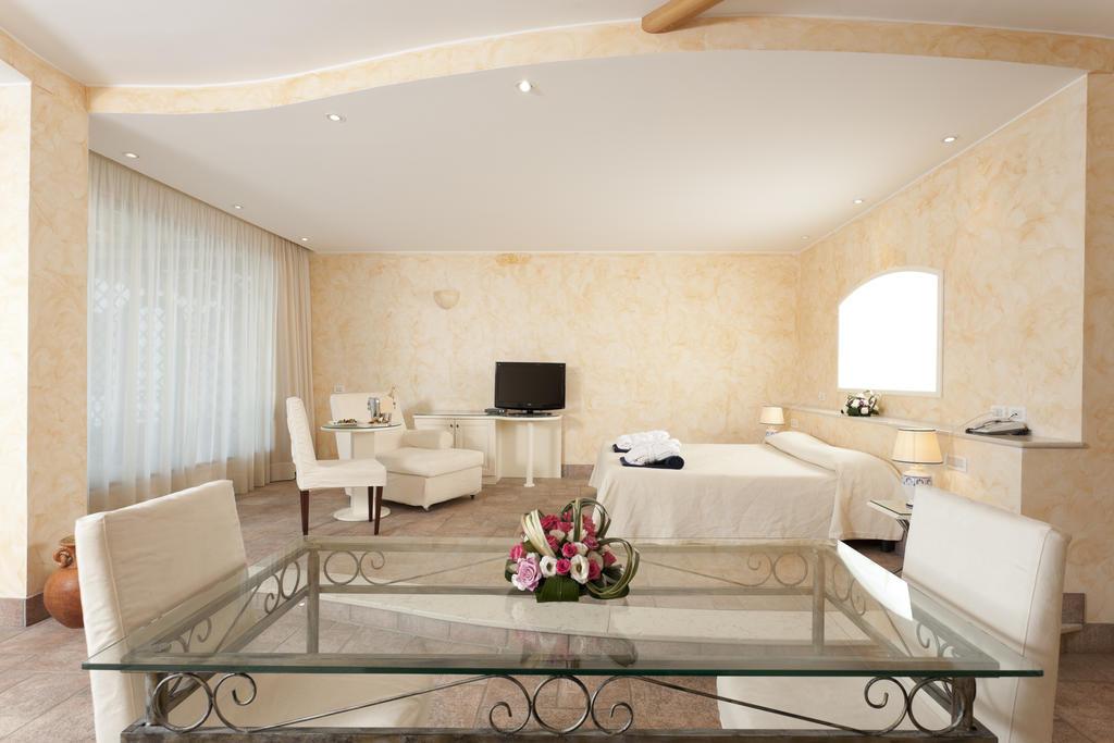 Grand Hotel Costa Brada 26/43