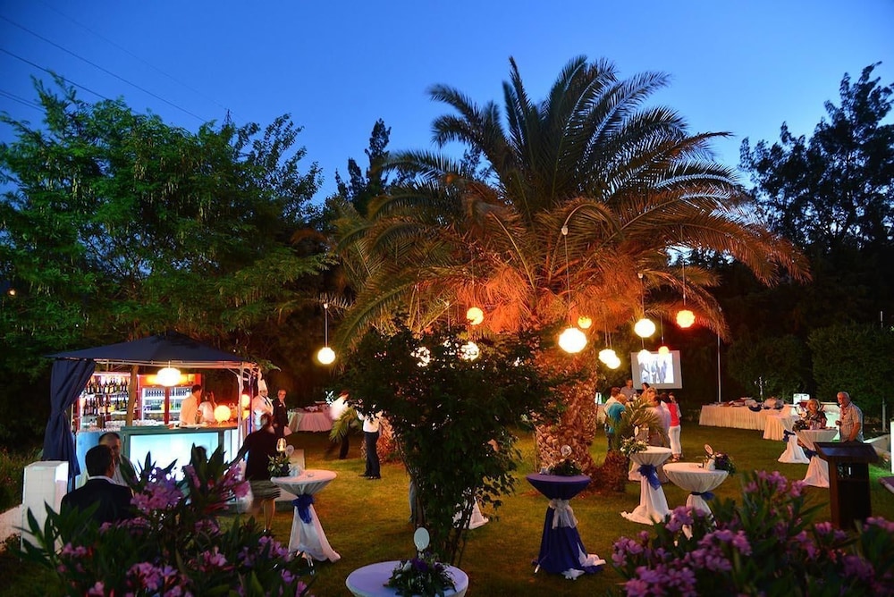 Buyuk Saruhan Hotel 1/50