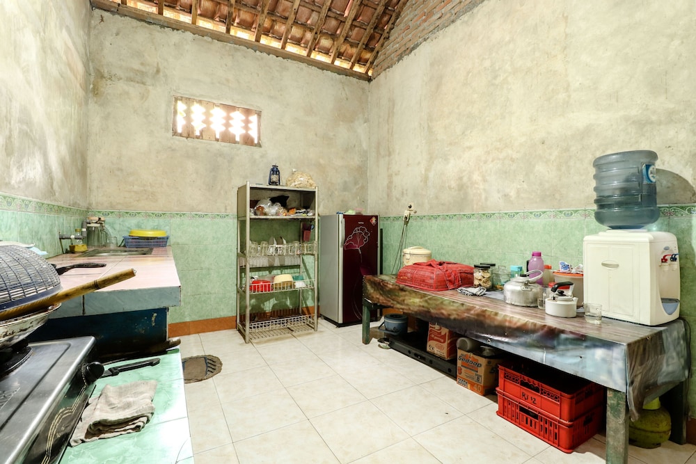 Kasmiyem Homestay by ZUZU 7/31