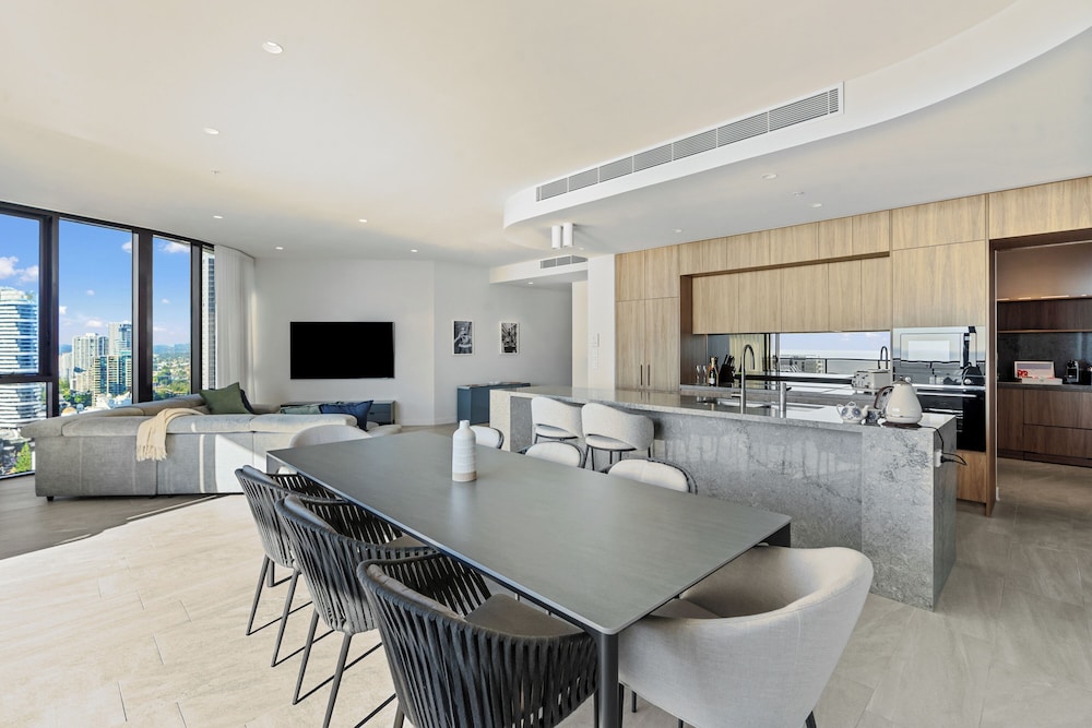 Encore Broadbeach 38/50